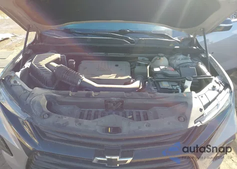 2021 Chevrolet Blazer Awd 2Lt z USA, uszkodzony, nr VIN 3GNKBHR43MS517712